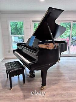 2007 Mason & Hamlin Grand Piano Model BB 7' Excellent Condition with Bench