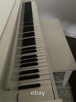 BEAUTIFUL USED MODEL S WHITE BABY GRAND PIANO, Capo D'Astro Bar, Incl Bench