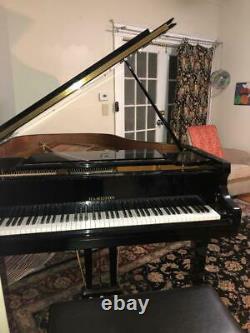Baldwin Hamilton Model H398 5'8 Grand Piano withBench