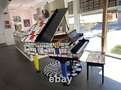 KAWAI Baby Grand piano and Funktional Art piece is one of a kind