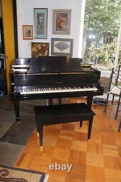 Kawai Grand Piano Model 350 + bench in ebony, 5'1