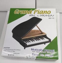 Mini Grand Piano Model No. 1106 Kawai G8S29