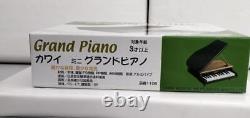 Mini Grand Piano Model No. 1106 Kawai G8S29