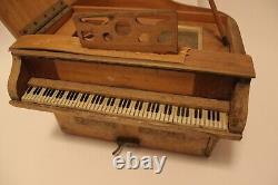 RARE 1939 Novelty Grand Piano Radio Vintage General Television model 534