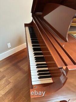 Showroom-condition STEINWAY & SONS 5'1 Model S Baby Grand Piano