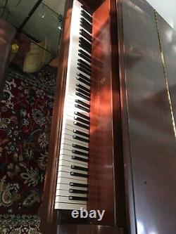 Steinway Grand Piano model M. Mahogany finish 1988 + Dual Bench Excellent