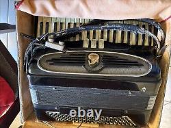 Vintage Giulietti Camerini Deluxe Piano Bass Accordion Model S32 Italy