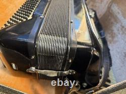 Vintage Giulietti Camerini Deluxe Piano Bass Accordion Model S32 Italy