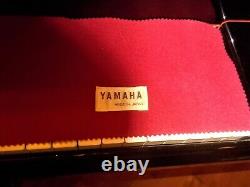 Yamaha 7'4 model C7 grand piano in polished ebony (1988) Top Condition