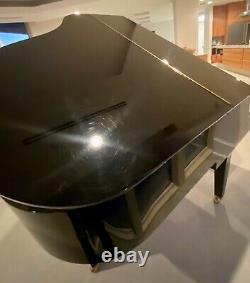 Yamaha Baby Grand Piano Model GB1K, Beautiful Polished Ebony, Perfect Condition