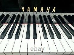 Yamaha G2 Grand Piano 5'8 Polished Ebony