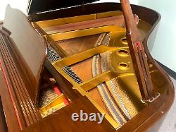 Young Chang Grand Piano, Model G-175, High Polish Wood Finish, w Concert Bench